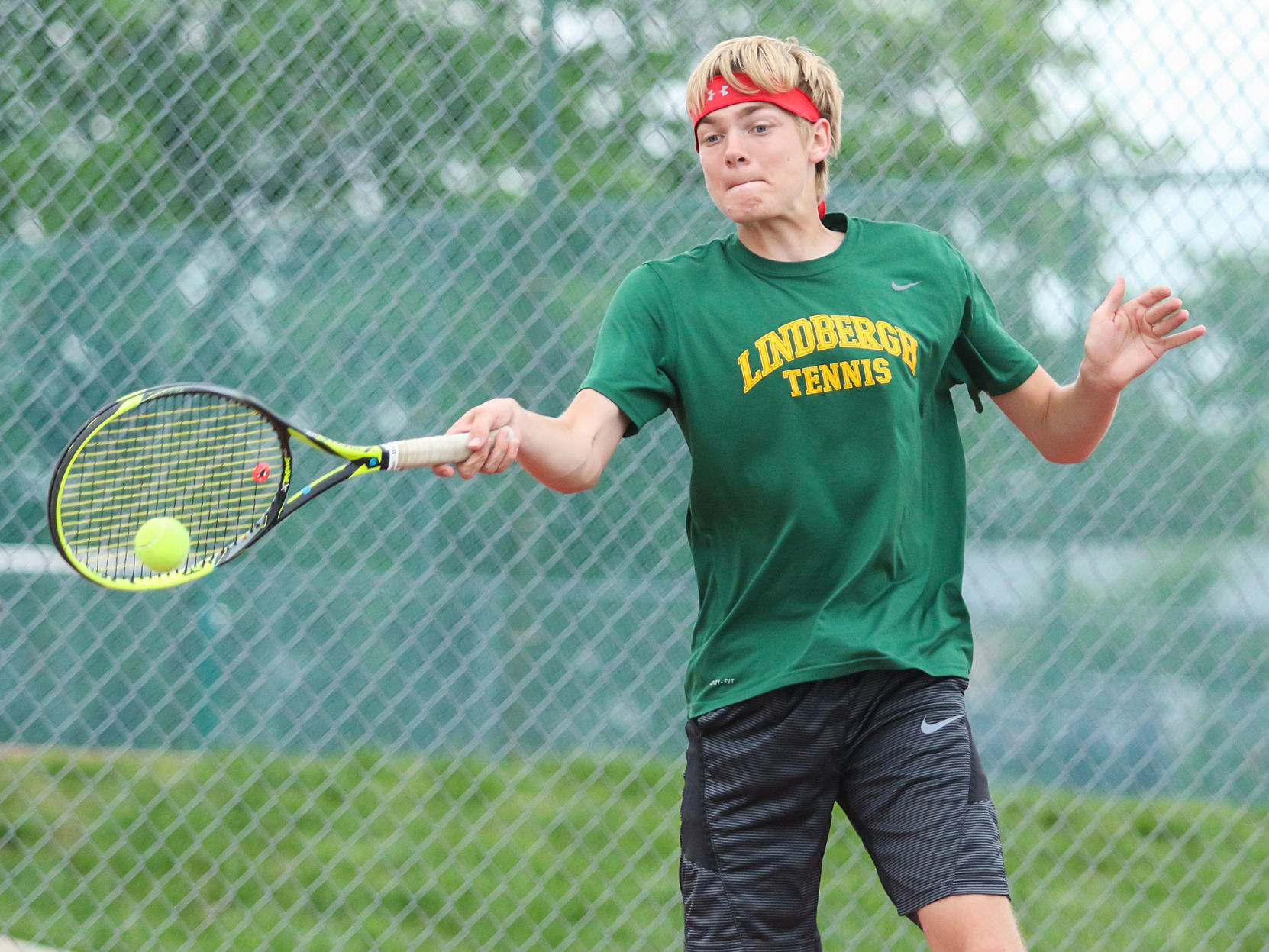 Lindbergh vs. SLUH tennis